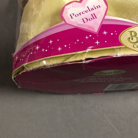 Disney Princess Snow White Porcelain Doll‎ Brass Key Reflections 2006 12 inch - Picture 5 of 5